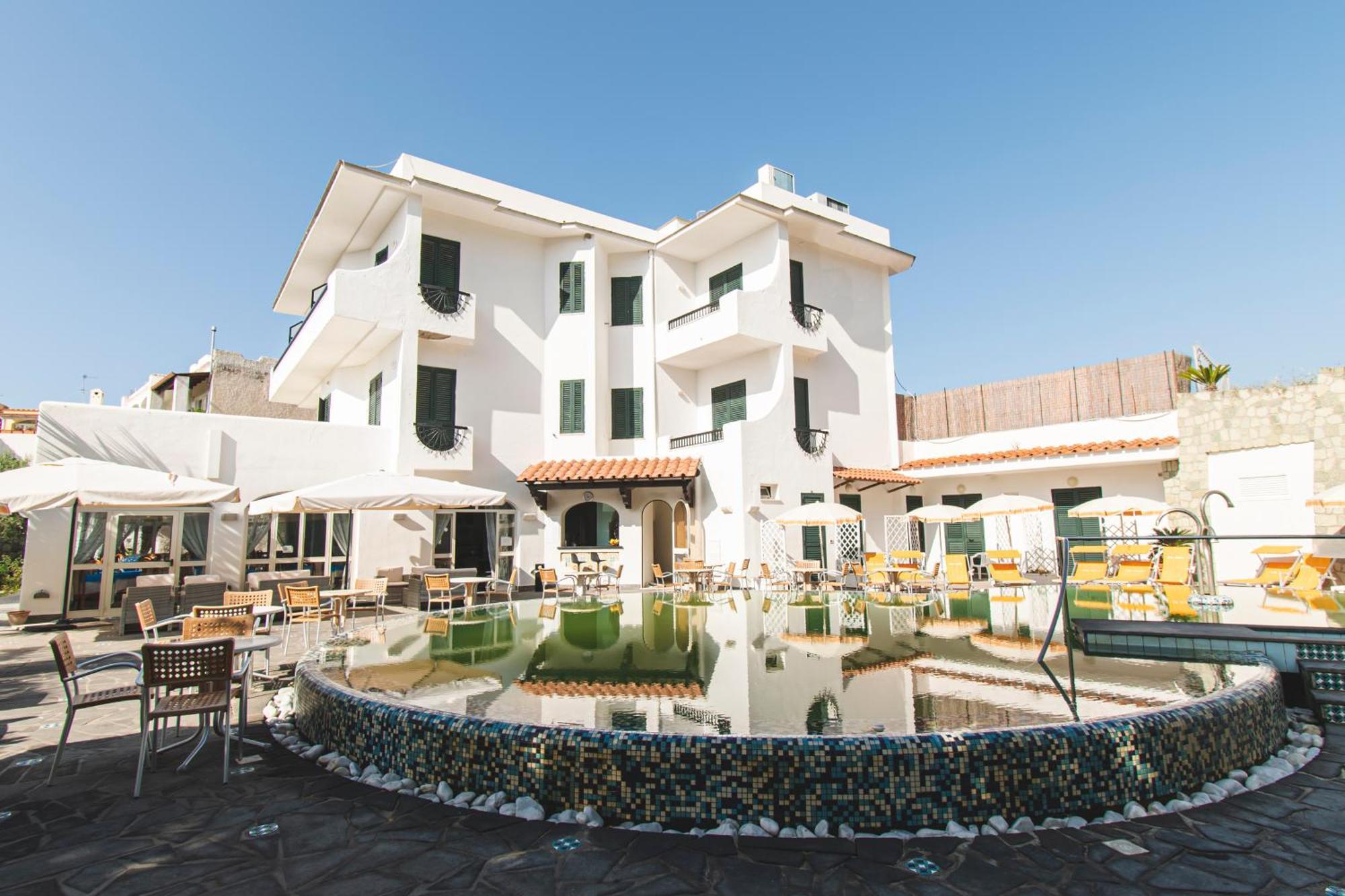 Victoria Park Resort Искья Экстерьер фото