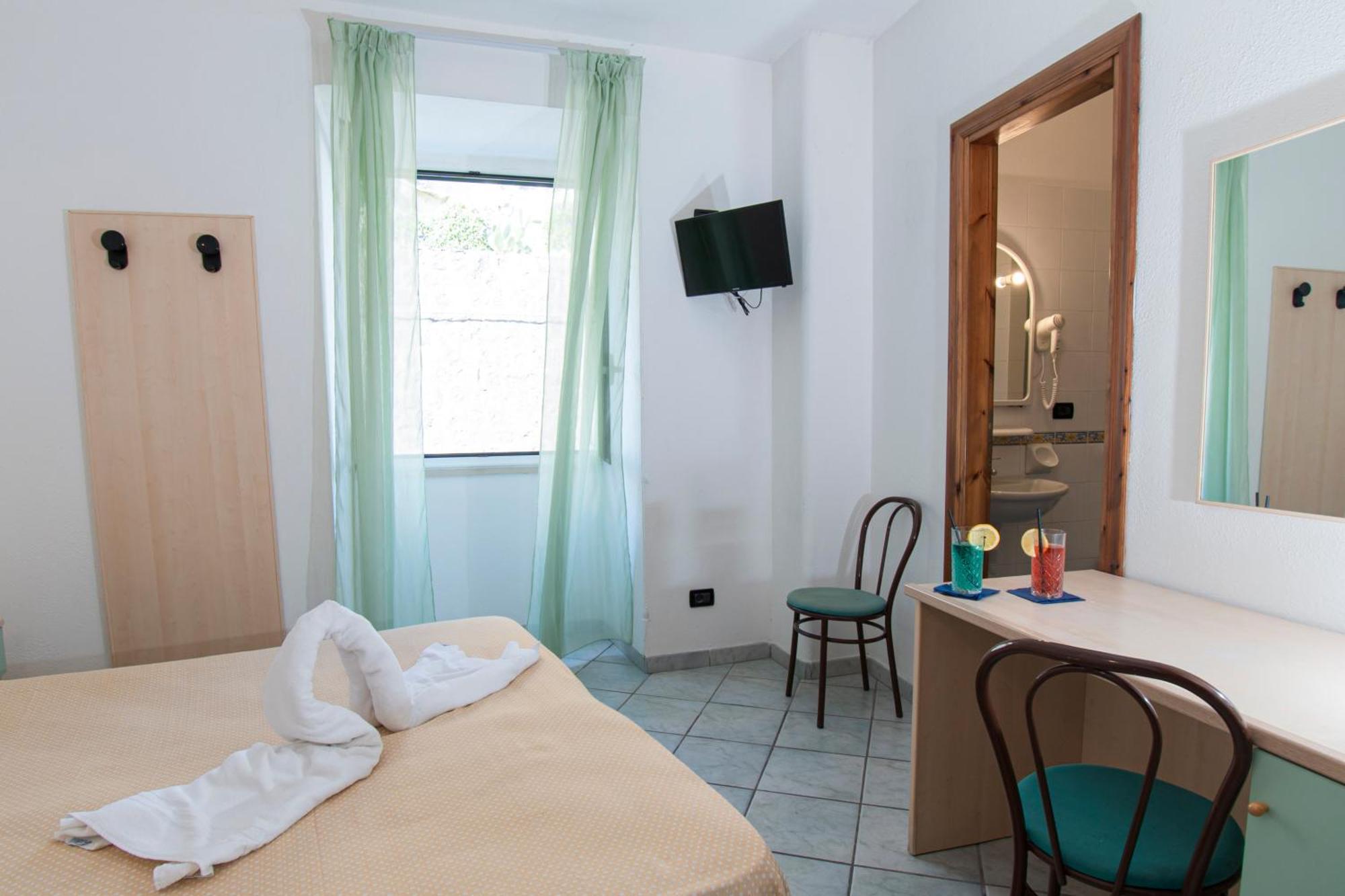 Victoria Park Resort Искья Экстерьер фото