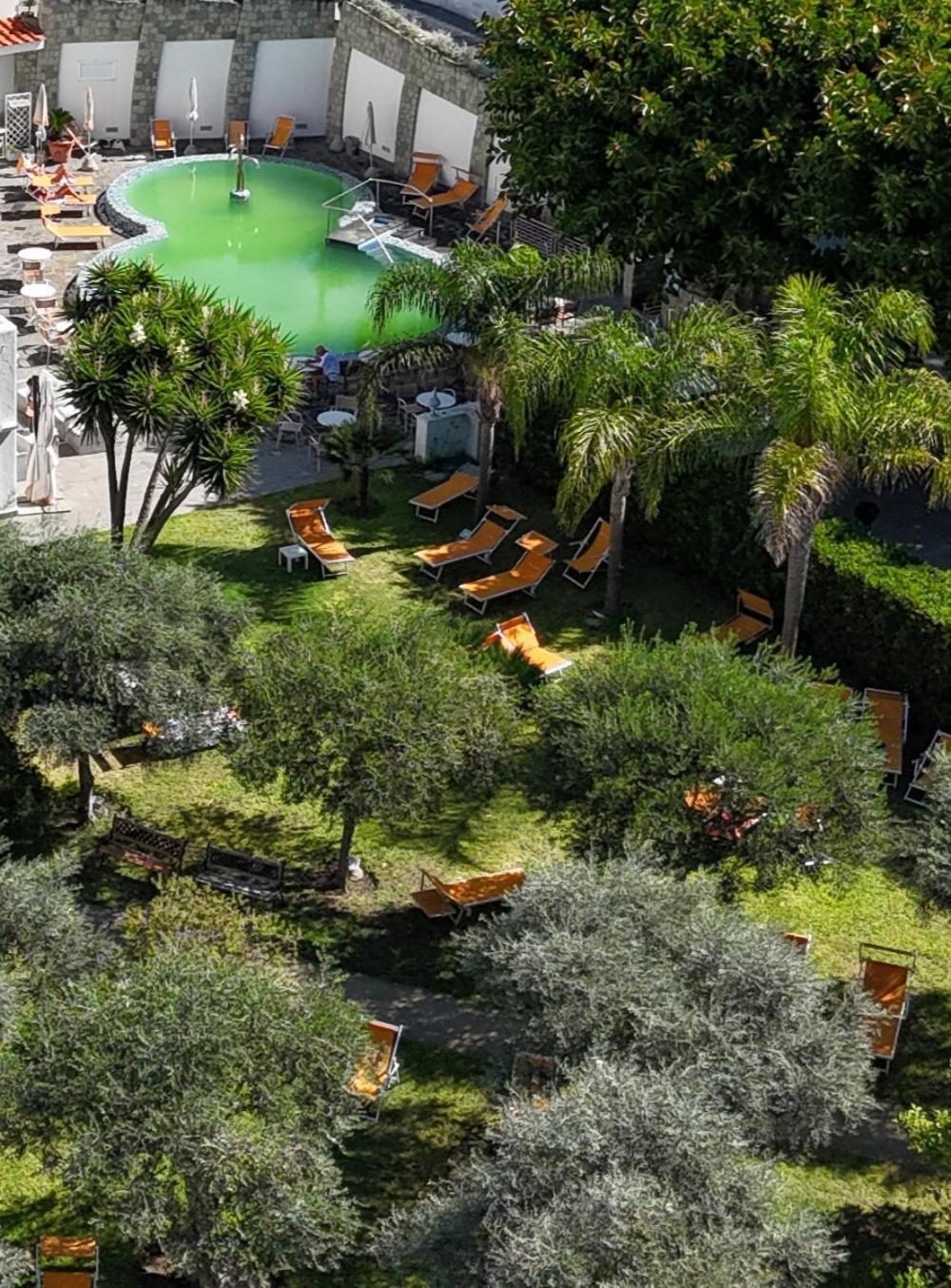 Victoria Park Resort Искья Экстерьер фото